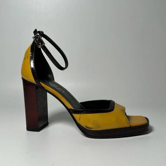 Gucci Stacked Heel Sandal - sz 5B - Picture 2 of 7